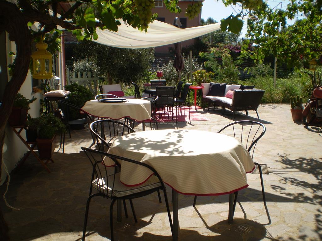 Il Giardino Di Emilio Bed and Breakfast Marrùbiu Rum bild